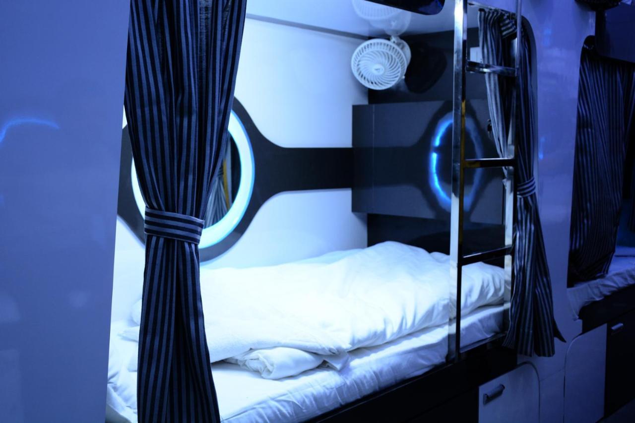 Ocean Dormitory Mumbai Exterior foto