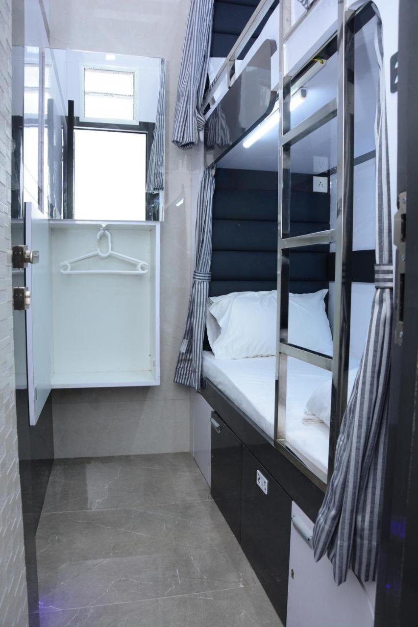 Ocean Dormitory Mumbai Exterior foto
