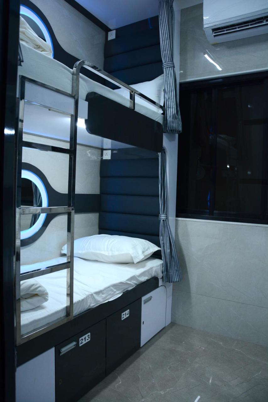 Ocean Dormitory Mumbai Exterior foto