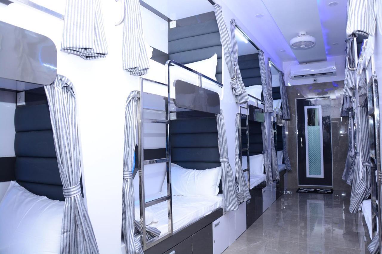 Ocean Dormitory Mumbai Exterior foto